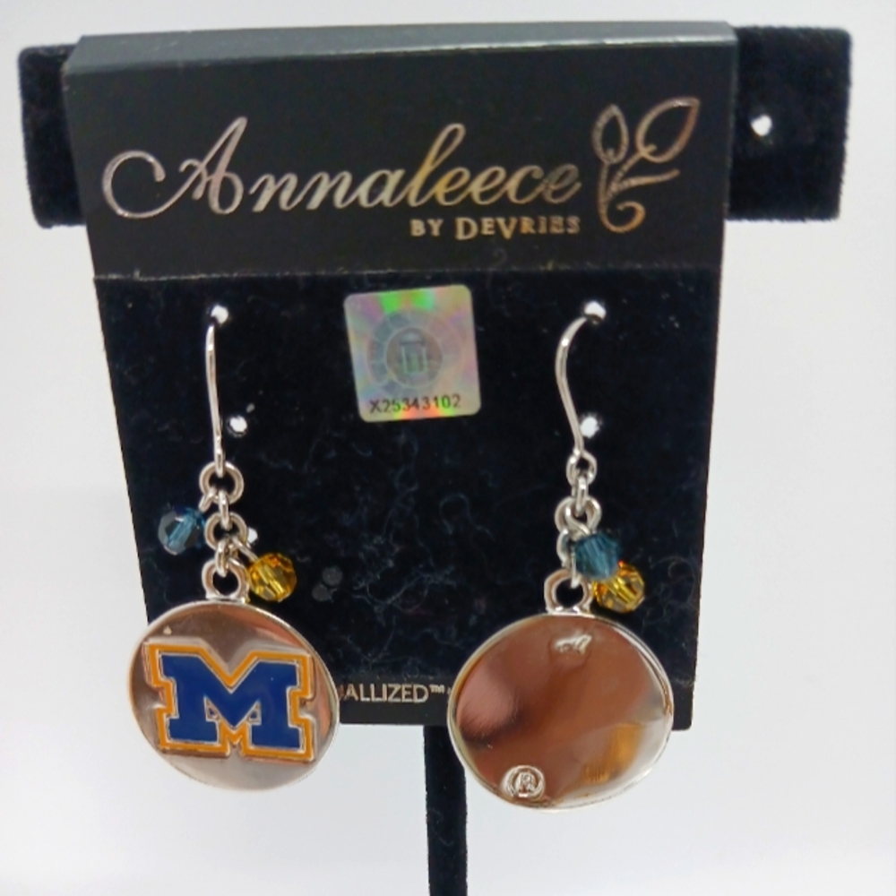 Michigan WOLVERINES Earrings, w/ Swarovski Christallized Accents, Licensed - Picture 3 of 5
